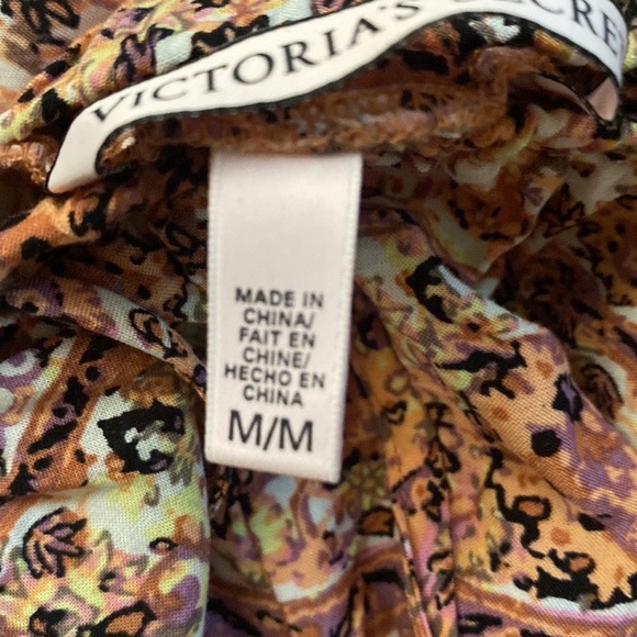 Victoria’s Secret Beach Coverup Set - Picture 7 of 10